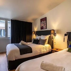 135 - Urban Five Star In Center Of Apartment